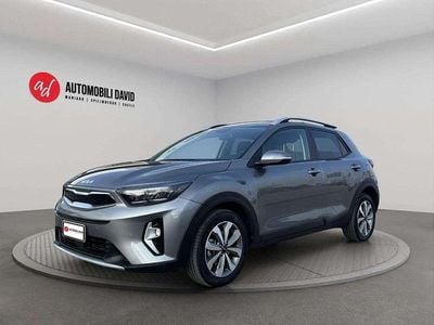 Usata Kia Stonic Style 84 CV (61 kW) 2024 Grigio SUV