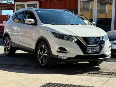 Usata Nissan Qashqai Tekna 116 CV (85 kW) 2017 Bianco SUV