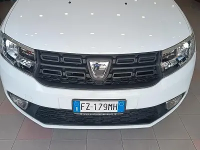 Usata Dacia Sandero Comfort 73 CV (53 kW) 2020 Bianco Berlina