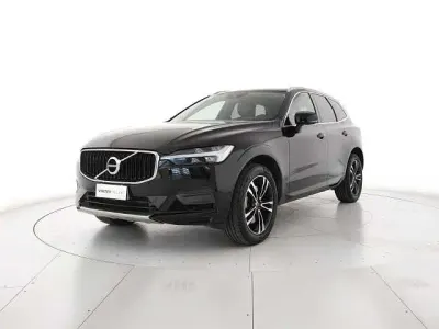 Usado Volvo XC60 Momentum 197 CV (144 kW) 2021 Negro SUV
