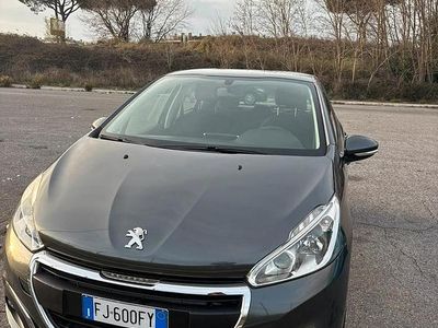 Usata Peugeot 208 68 CV (50 kW) 2016 Grigio Utilitaria
