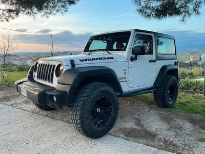 Usata Jeep Wrangler Sport 200 CV (147 kW) 2013 Bianco SUV