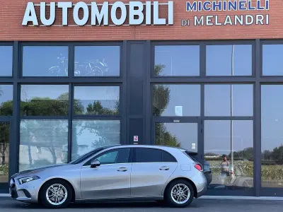Usata Mercedes A200 Business 150 CV (110 kW) 2020 Grigio Berlina