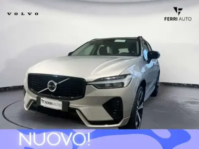 Nuova Volvo XC60 Plus 250 CV (183 kW) 2026 Grigio SUV
