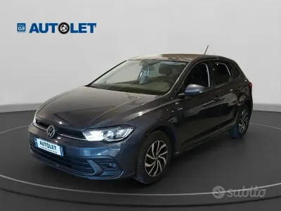 Usata VW Polo Life 80 CV (58 kW) 2023 Grigio Utilitaria