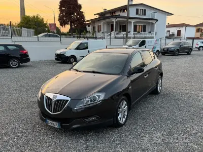 Usata Lancia Delta 120 CV (88 kW) 2008 Grigio Utilitaria