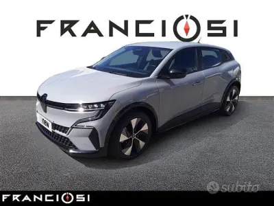Usata Renault Mégane Equilibre 55 kW (75 CV) 2022 Grigio