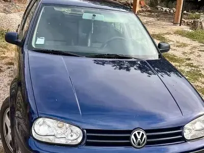 Usata VW Golf IV Highline 150 CV (110 kW) 2002 Bluazzurro Berlina