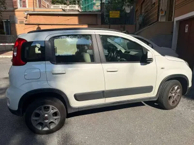 Usata Fiat Panda Trekking 95 CV (69 kW) 2015 Bianco Utilitaria