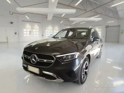 Usata Mercedes GLC220 Advanced 197 CV (144 kW) 2023 Grigio SUV