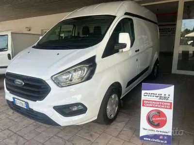 Usata Ford Transit Custom Trend 170 CV (125 kW) 2021 Bianco pastello Furgone