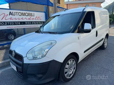 Begagnad Fiat Doblò 135 HK (99 kW) 2011 Vit Minibuss