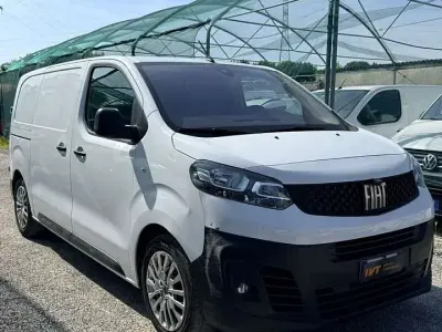 Usata Fiat Scudo Lounge 120 CV (88 kW) 2022 Bianco Furgone
