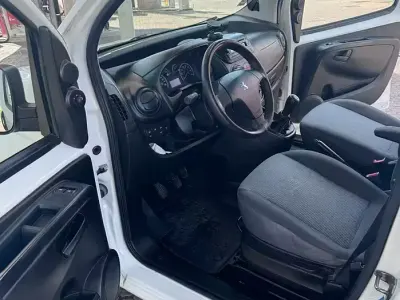 Usata Peugeot Bipper 75 CV (55 kW) 2016 Bianco Monovolume
