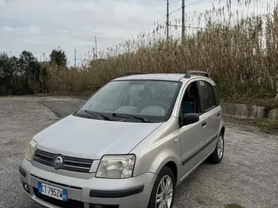 Usata Fiat Panda Dynamic 69 CV (50 kW) 2005 Grigio Utilitaria