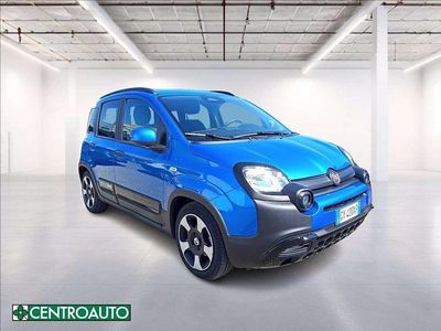 Usata Fiat Panda Cross Cross 69 CV (50 kW) 2025 Blu metallizzato Utilitaria