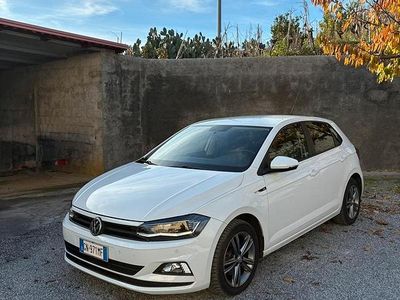 Usata VW Polo R-line 90 CV (66 kW) 2018 Bianco Berlina