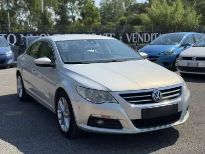 Usata VW Passat 170 CV (125 kW) 2009 Argento Berlina