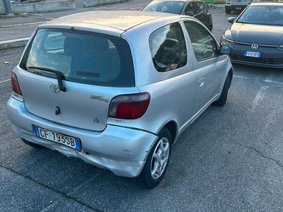 usata Toyota Yaris Verso 1.3i 16V cat Sol '03