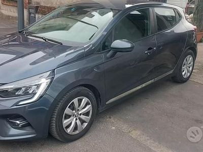 Usata Renault Clio V Zen 100 CV (73 kW) 2020 Grigio Berlina