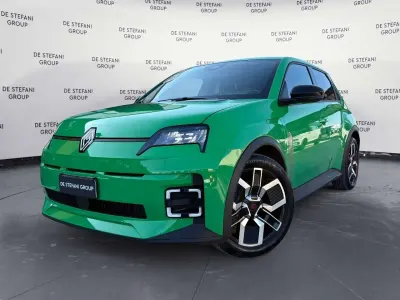 Nuova Renault R5 Urban 89 kW (122 CV) 2025 Verde Utilitaria