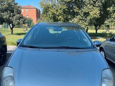 Usata Fiat Grande Punto Active 65 CV (47 kW) 2007 Grigio Utilitaria