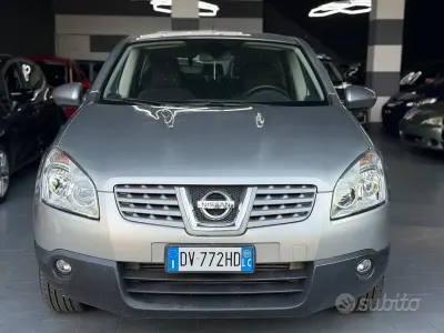Usata Nissan Qashqai Tekna 150 CV (110 kW) 2009 Grigio SUV