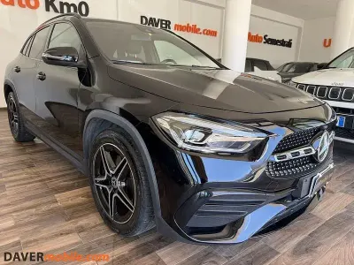 Usata Mercedes GLA200 Premium 150 CV (110 kW) 2021 Nero SUV