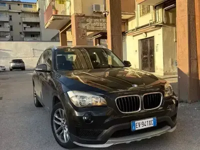 Usata BMW X1 143 CV (105 kW) 2014 Nero SUV