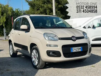 Usata Fiat Panda Lounge 80 CV (58 kW) 2013 Beige Utilitaria