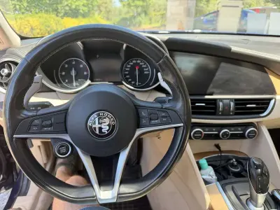 Usata Alfa Romeo Giulia 179 CV (131 kW) 2017 Berlina