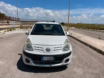 Usata Nissan Pixo 68 CV (50 kW) 2010 Bianco Utilitaria