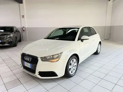 Usata Audi A1 Ambition 105 CV (77 kW) 2011 Bianco Utilitaria