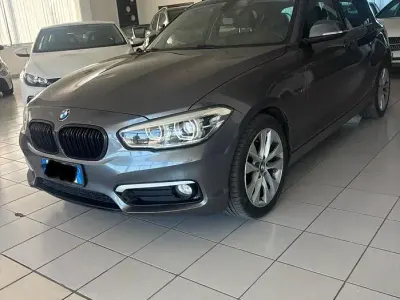 Usado BMW 116 116 HP (85 kW) 2015 Cinzento Citadino