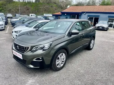 Usata Peugeot 3008 131 CV (96 kW) 2019 Grigio SUV