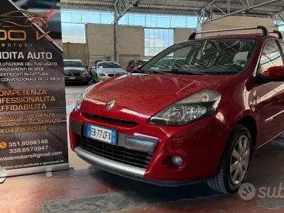 Usata Renault Clio II Dynamique 72 CV (52 kW) 2010 Rosso Berlina
