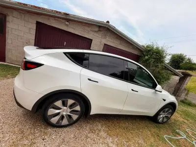 Usata Tesla Model Y RWD 88 kW (120 CV) 2024 Bianco SUV