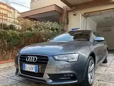 Usata Audi A5 Advanced 177 CV (130 kW) 2012 Grigio Coupé