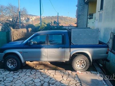 Usata Mitsubishi L200 72 CV (52 kW) 2000 Pick-up