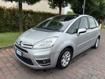 Begagnad Citroën C4 Picasso 111 HK (81 kW) 2012 Grå Minibuss