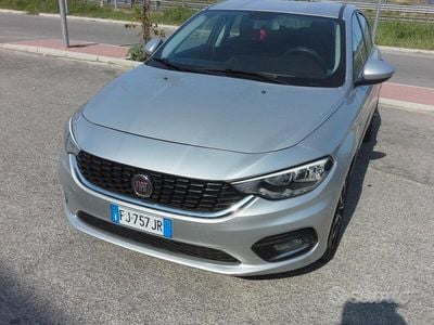 Usata Fiat Tipo 95 CV (69 kW) 2017 Grigio Berlina