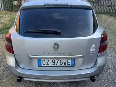 Usata Renault Laguna III 110 CV (80 kW) 2010 Station wagon