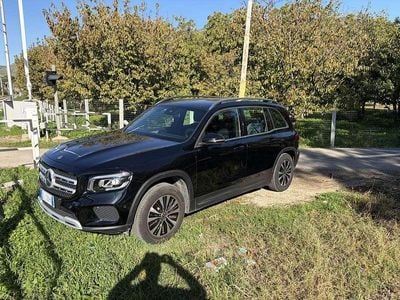 Mercedes GLB200