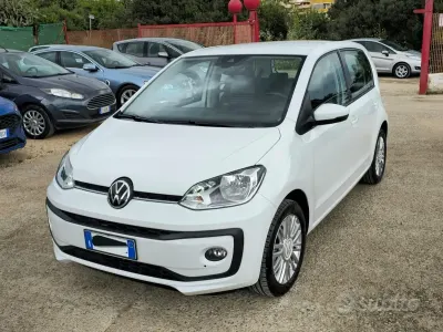 Begagnad VW up! Move 68 HK (50 kW) 2023 Vit Halvkombi