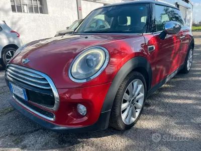 Usata Mini One D Business 116 CV (85 kW) 2015 Rosso Utilitaria