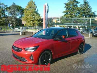 Usata Opel Corsa GS Line 101 CV (74 kW) 2023 Rosso metallizzato / nero Berlina