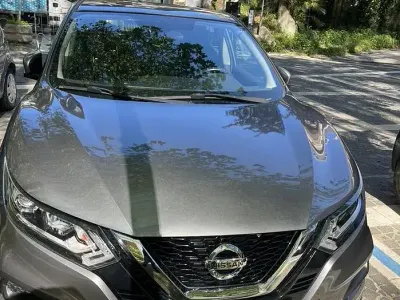Usata Nissan Qashqai 116 CV (85 kW) 2020 Grigio SUV