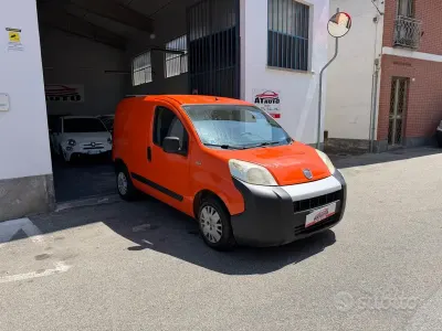 Usata Fiat Fiorino 75 CV (55 kW) 2011 Arancione Monovolume