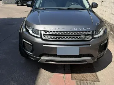 Usata Land Rover Range Rover evoque 150 CV (110 kW) 2018 Grigio SUV