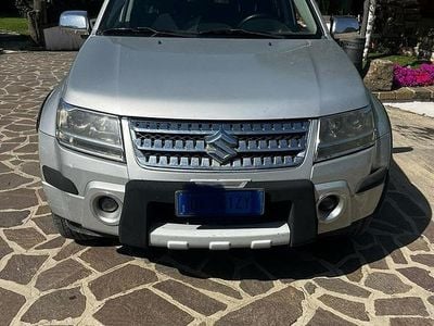 Usata Suzuki Grand Vitara 129 CV (94 kW) 2006 Grigio SUV